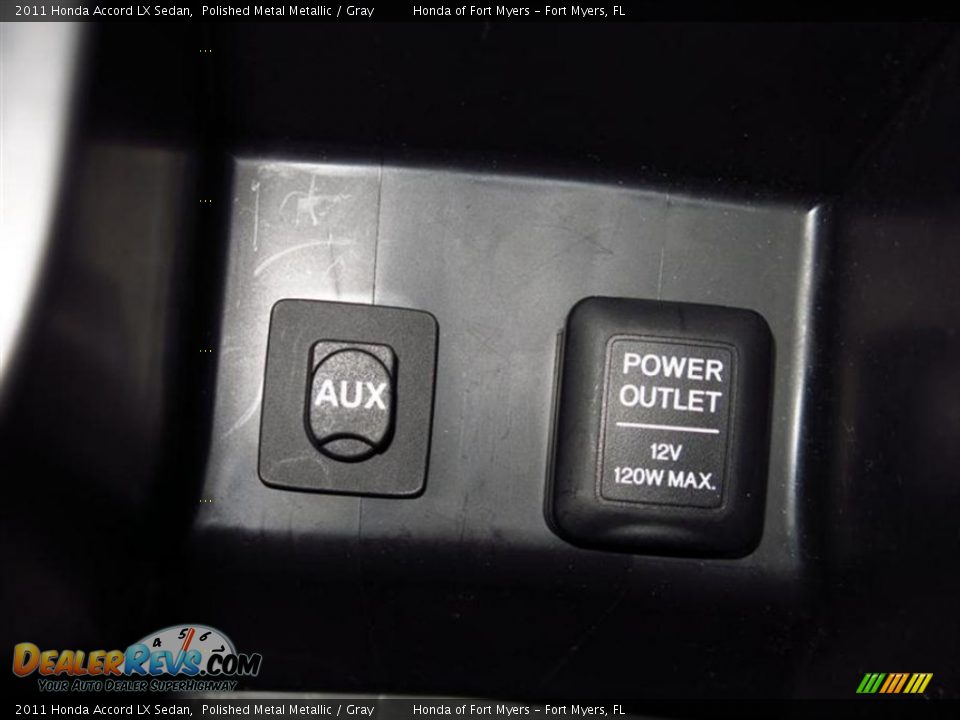 2011 Honda Accord LX Sedan Polished Metal Metallic / Gray Photo #23