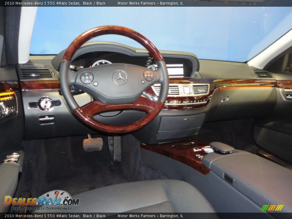 2010 Mercedes-Benz S 550 4Matic Sedan Black / Black Photo #10