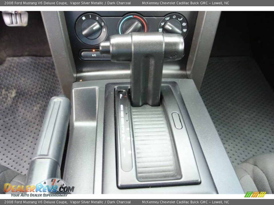 2008 Ford Mustang V6 Deluxe Coupe Vapor Silver Metallic / Dark Charcoal Photo #9