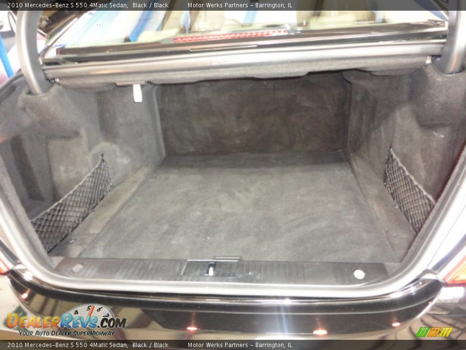 2010 Mercedes-Benz S 550 4Matic Sedan Black / Black Photo #18