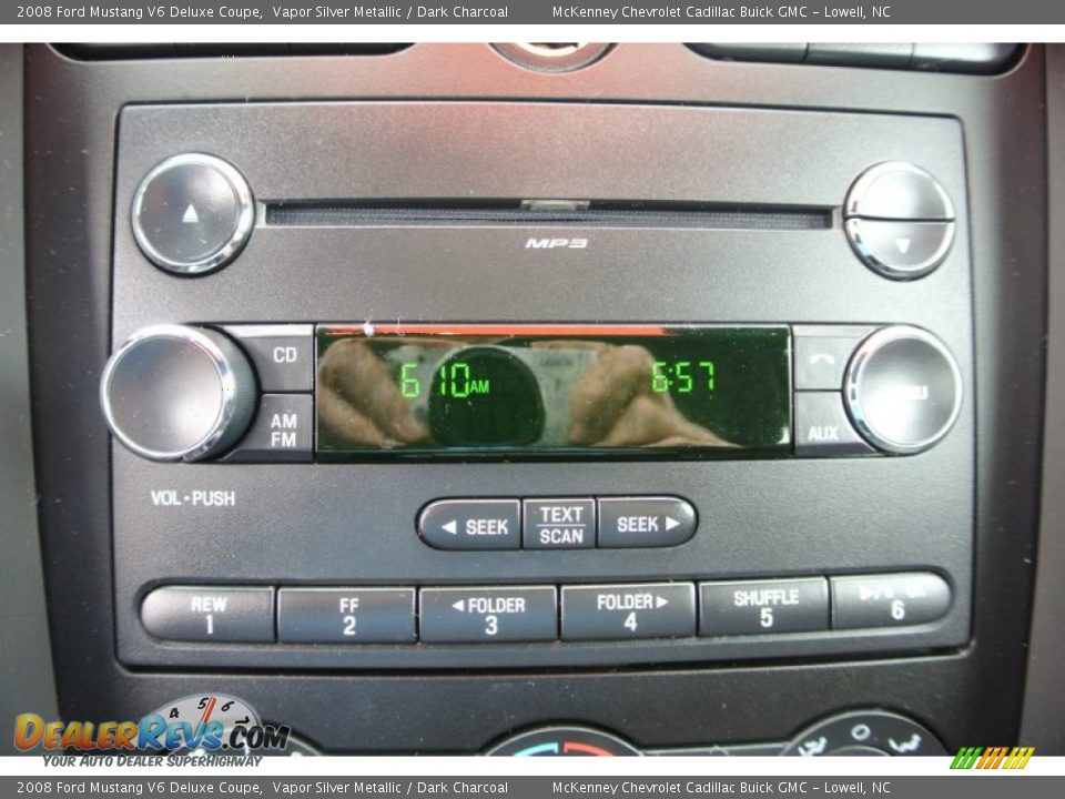 2008 Ford Mustang V6 Deluxe Coupe Vapor Silver Metallic / Dark Charcoal Photo #10