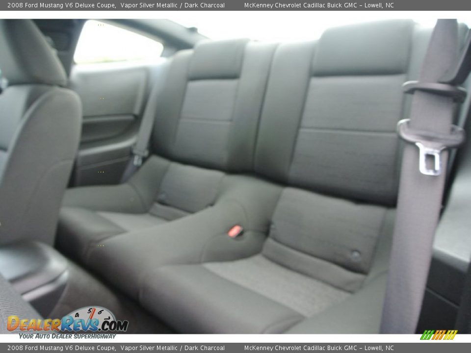 2008 Ford Mustang V6 Deluxe Coupe Vapor Silver Metallic / Dark Charcoal Photo #12