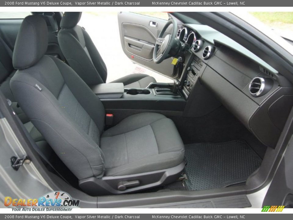 2008 Ford Mustang V6 Deluxe Coupe Vapor Silver Metallic / Dark Charcoal Photo #14