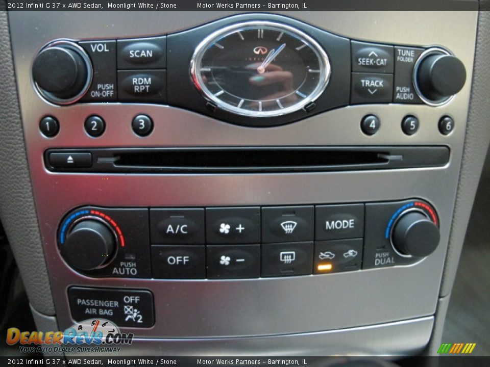 2012 Infiniti G 37 x AWD Sedan Moonlight White / Stone Photo #28