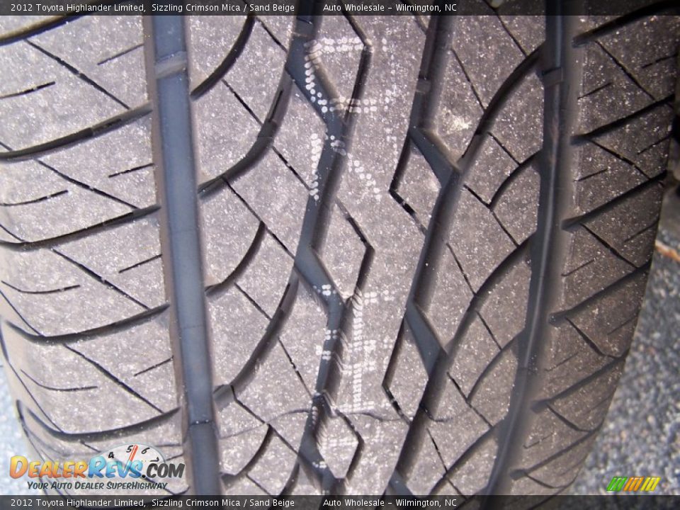 2012 Toyota Highlander Limited Sizzling Crimson Mica / Sand Beige Photo #10