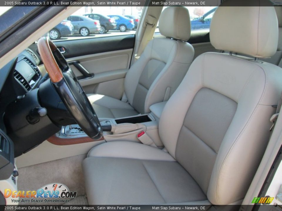 2005 Subaru Outback 3.0 R L.L. Bean Edition Wagon Satin White Pearl / Taupe Photo #13