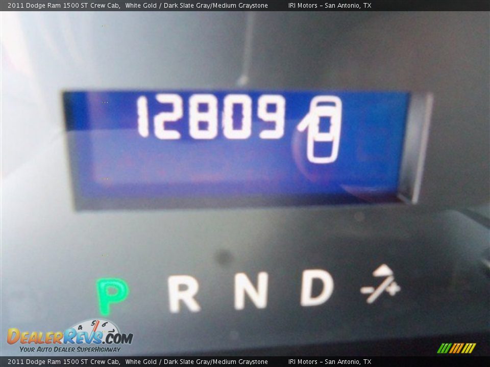 2011 Dodge Ram 1500 ST Crew Cab White Gold / Dark Slate Gray/Medium Graystone Photo #15