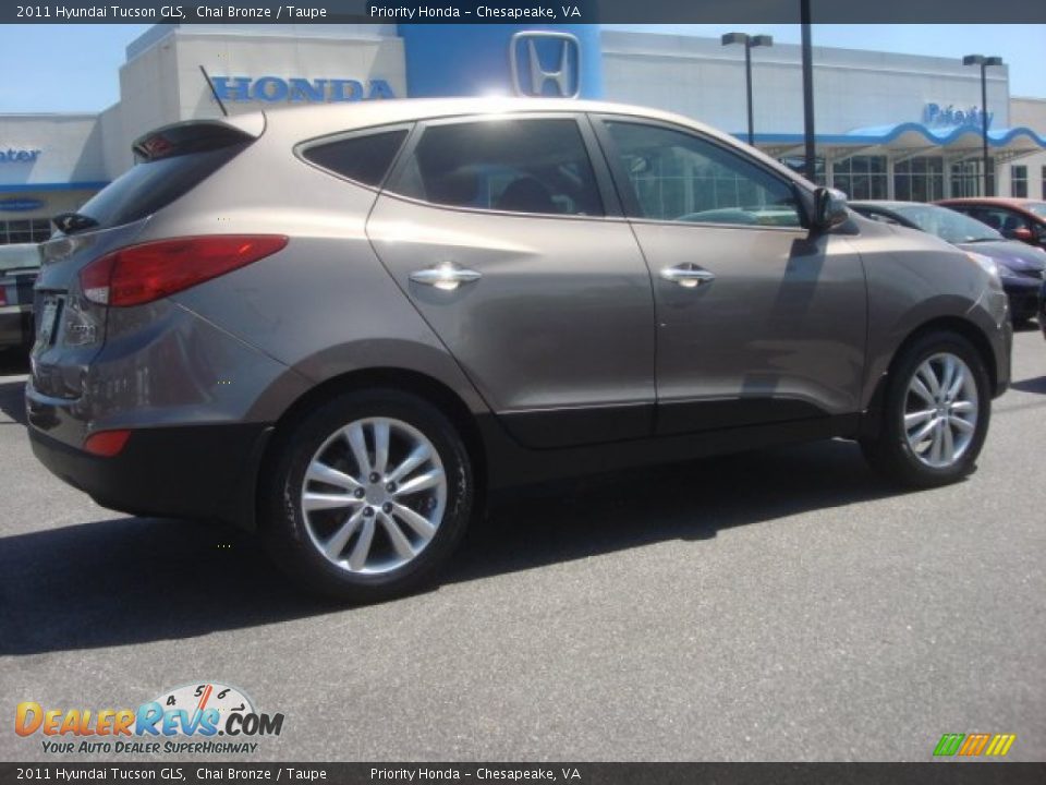 2011 Hyundai Tucson GLS Chai Bronze / Taupe Photo #5