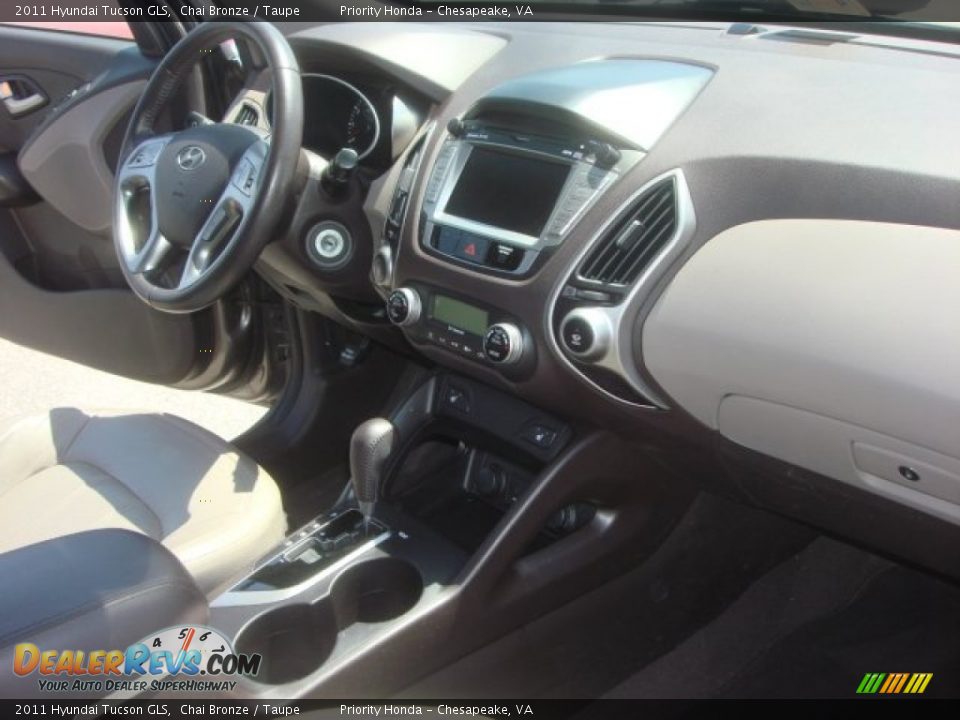 2011 Hyundai Tucson GLS Chai Bronze / Taupe Photo #15