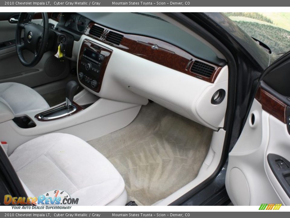 2010 Chevrolet Impala LT Cyber Gray Metallic / Gray Photo #14