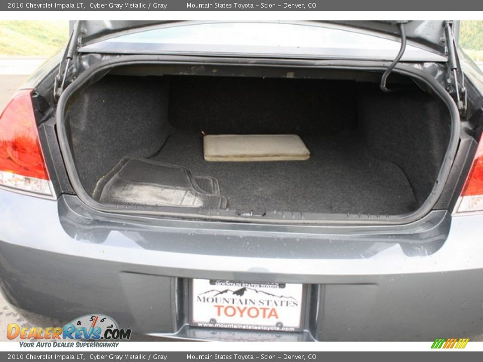 2010 Chevrolet Impala LT Cyber Gray Metallic / Gray Photo #22