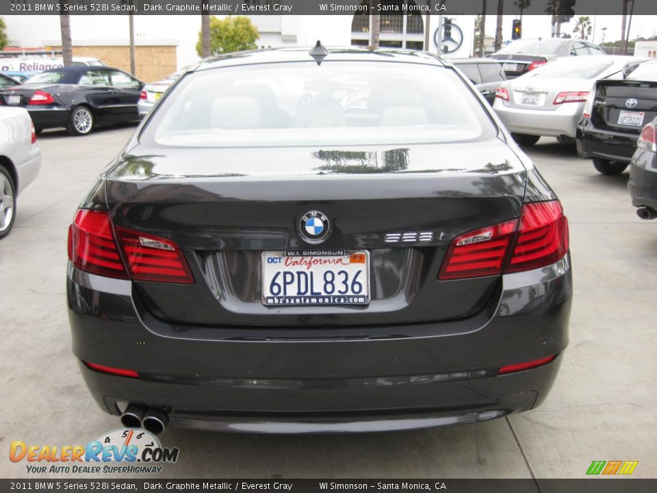 2011 BMW 5 Series 528i Sedan Dark Graphite Metallic / Everest Gray Photo #3