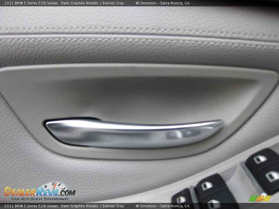 2011 BMW 5 Series 528i Sedan Dark Graphite Metallic / Everest Gray Photo #7