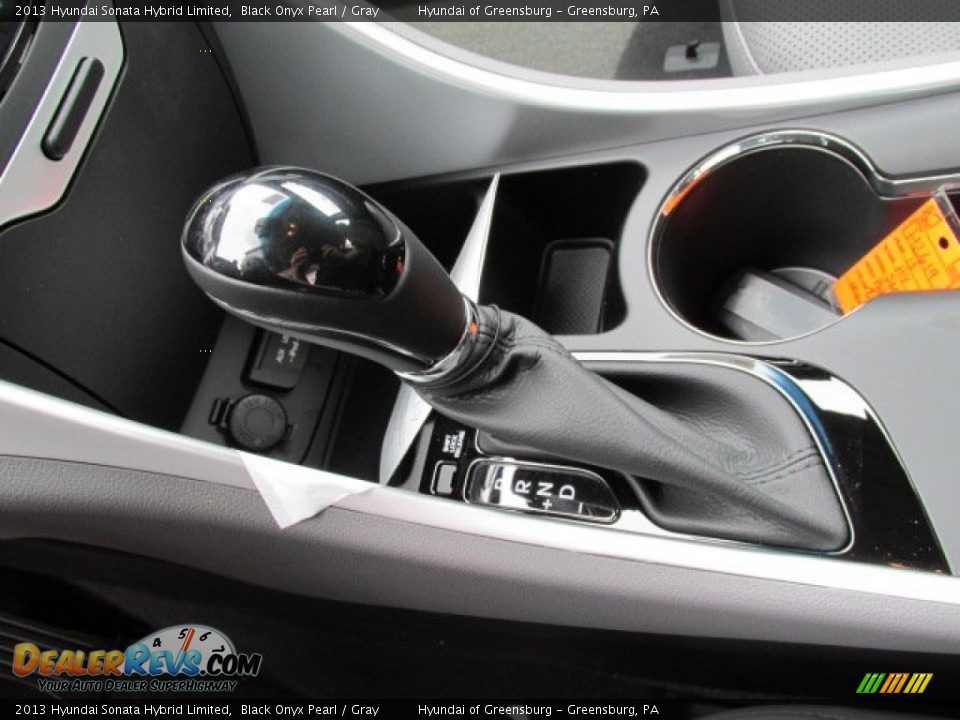 2013 Hyundai Sonata Hybrid Limited Shifter Photo #17