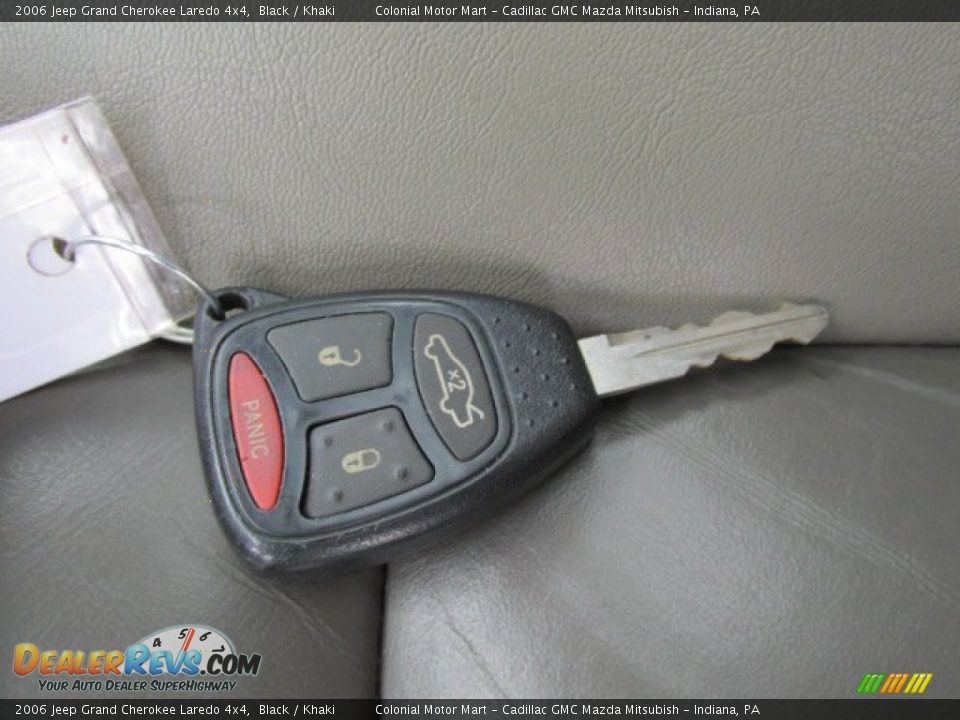 2006 Jeep Grand Cherokee Laredo 4x4 Black / Khaki Photo #18