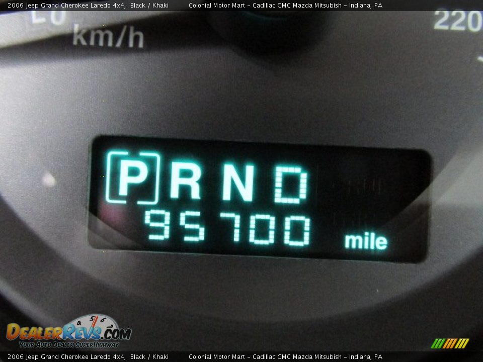 2006 Jeep Grand Cherokee Laredo 4x4 Black / Khaki Photo #20