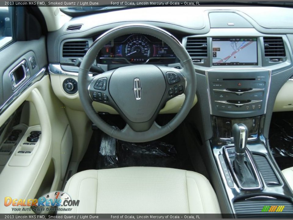 Dashboard of 2013 Lincoln MKS FWD Photo #7