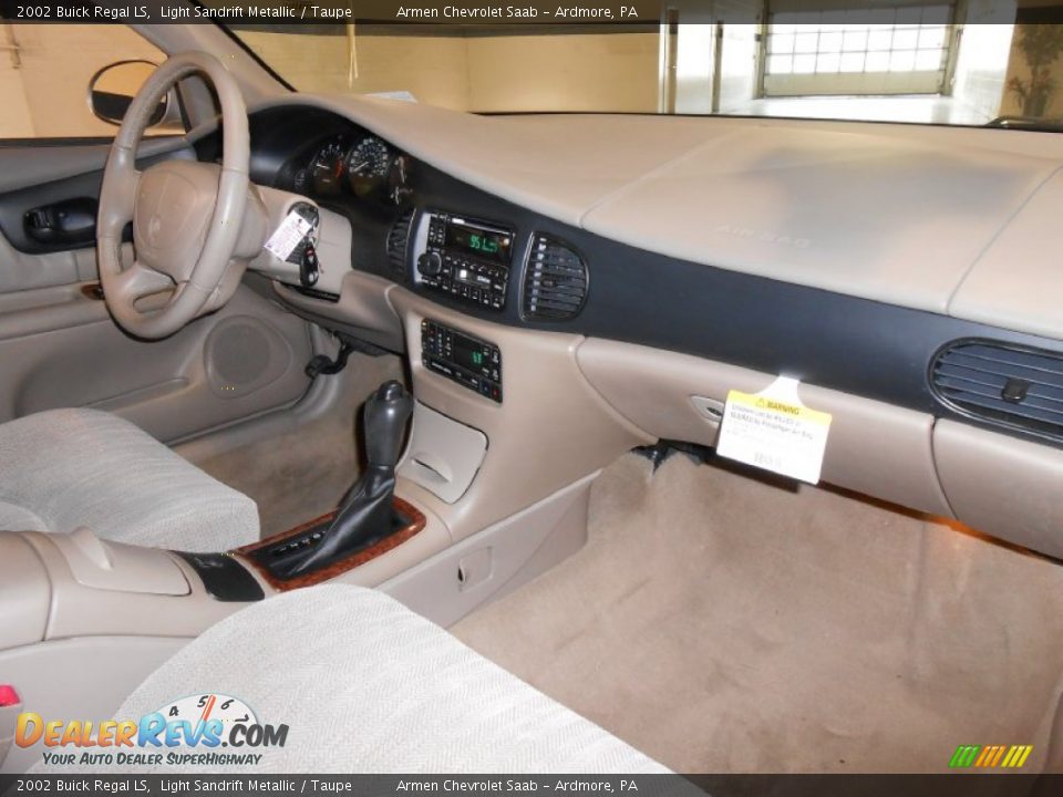 Dashboard of 2002 Buick Regal LS Photo #12