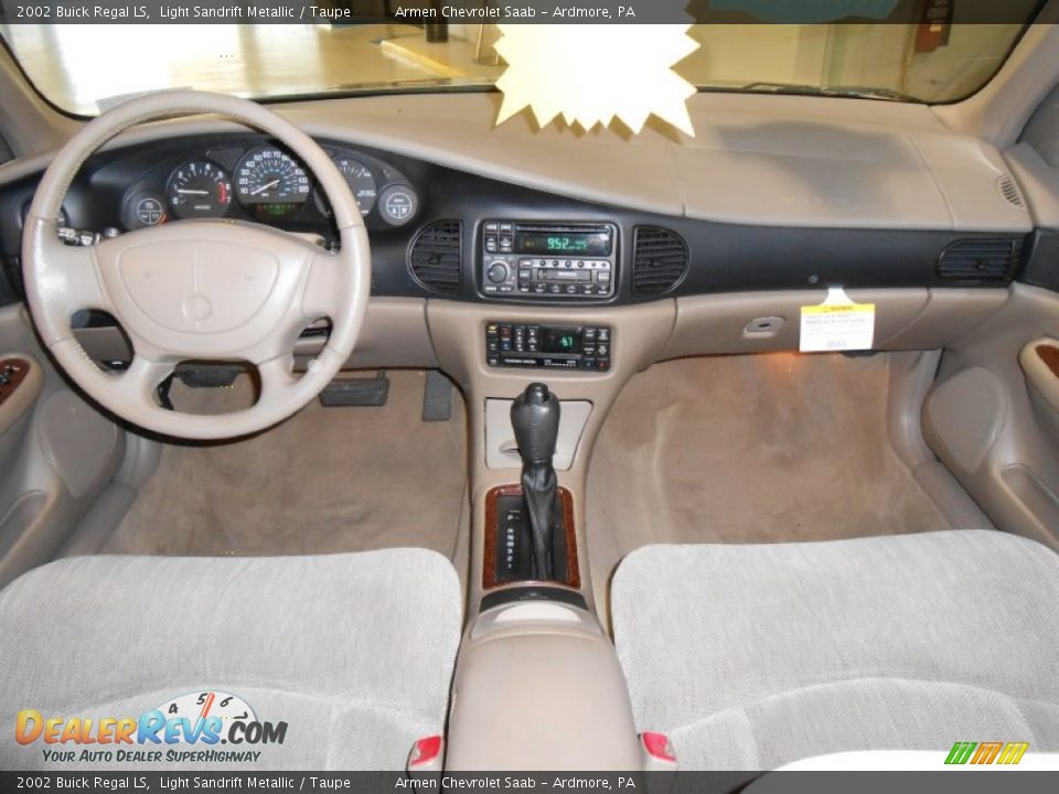 Dashboard of 2002 Buick Regal LS Photo #18