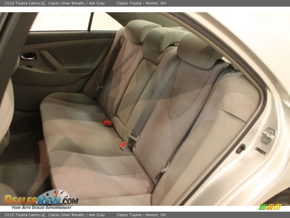 2010 Toyota Camry LE Classic Silver Metallic / Ash Gray Photo #12