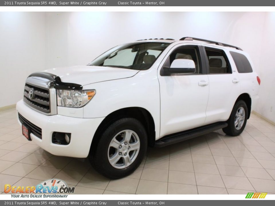 Front 3/4 View of 2011 Toyota Sequoia SR5 4WD Photo #3