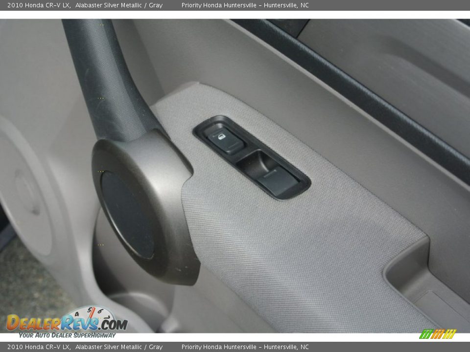 2010 Honda CR-V LX Alabaster Silver Metallic / Gray Photo #21