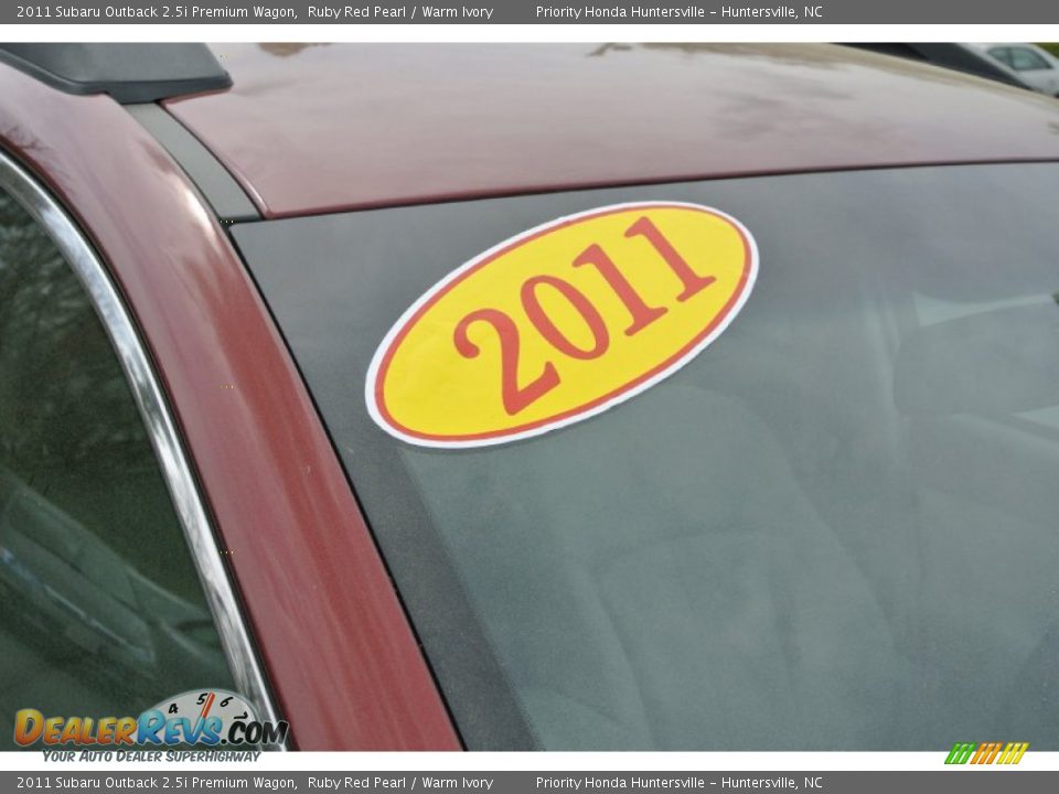 2011 Subaru Outback 2.5i Premium Wagon Ruby Red Pearl / Warm Ivory Photo #7