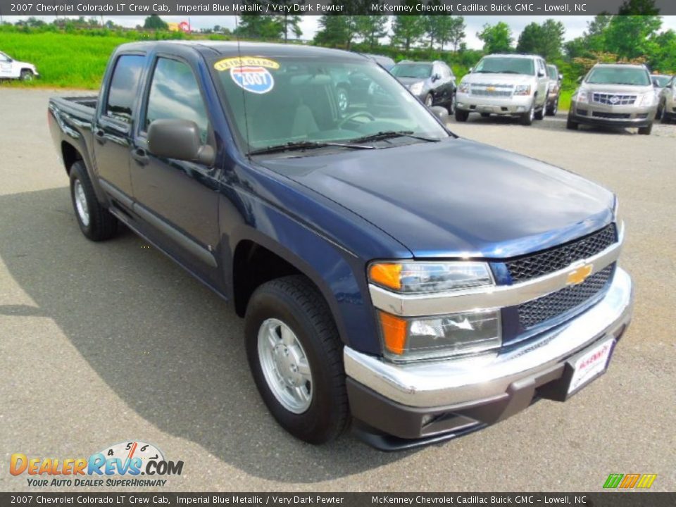 Front 3/4 View of 2007 Chevrolet Colorado LT Crew Cab Photo #2
