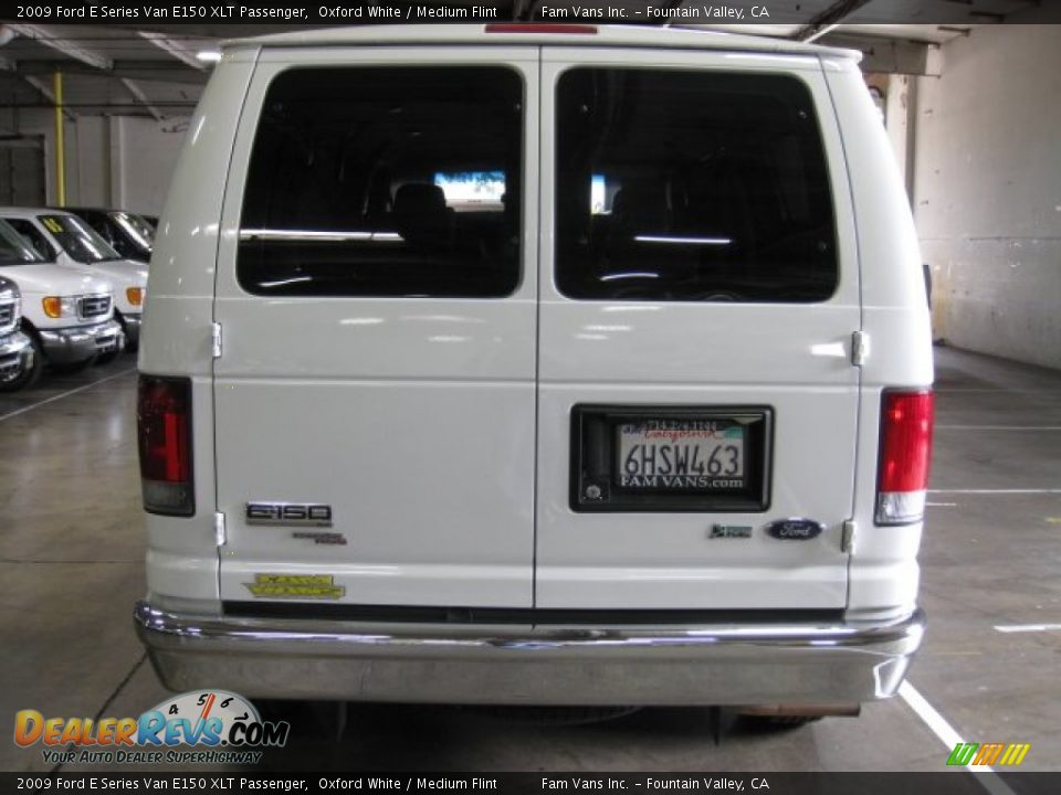 2009 Ford E Series Van E150 XLT Passenger Oxford White / Medium Flint Photo #5