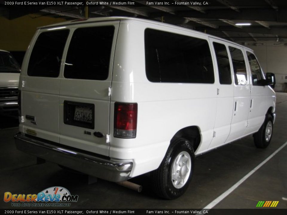 2009 Ford E Series Van E150 XLT Passenger Oxford White / Medium Flint Photo #6