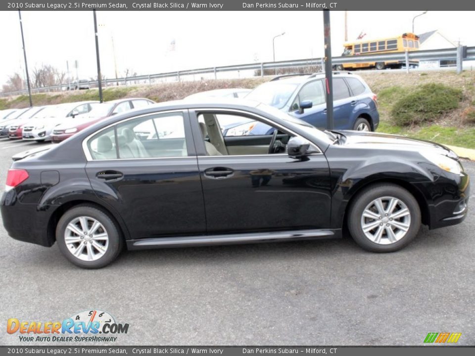 2010 Subaru Legacy 2.5i Premium Sedan Crystal Black Silica / Warm Ivory Photo #4