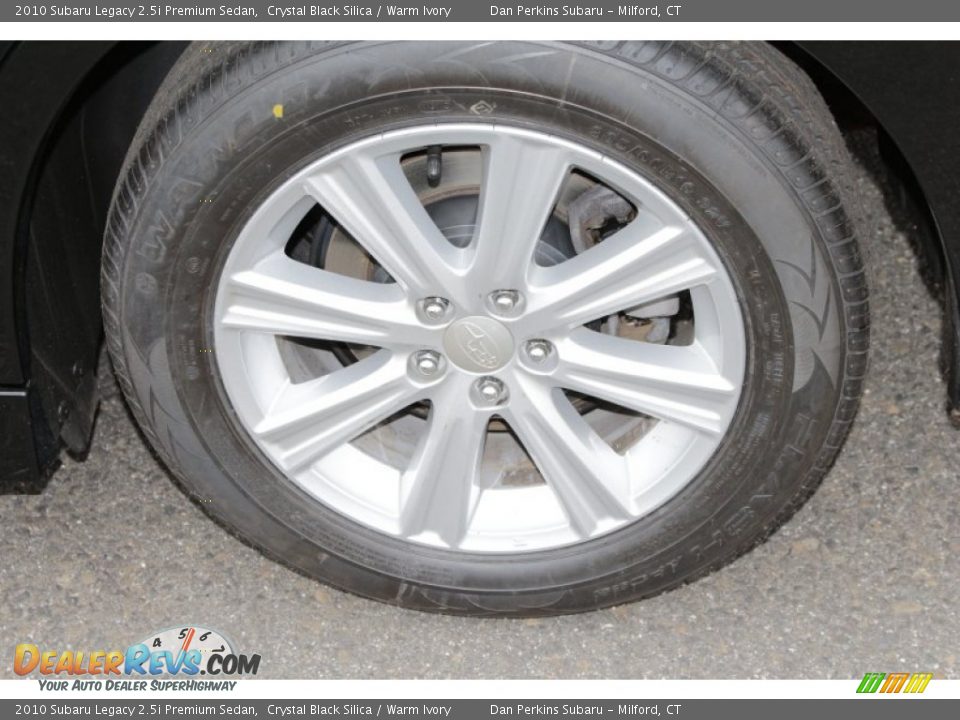 2010 Subaru Legacy 2.5i Premium Sedan Crystal Black Silica / Warm Ivory Photo #16