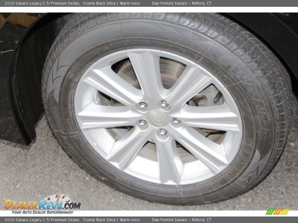 2010 Subaru Legacy 2.5i Premium Sedan Crystal Black Silica / Warm Ivory Photo #19