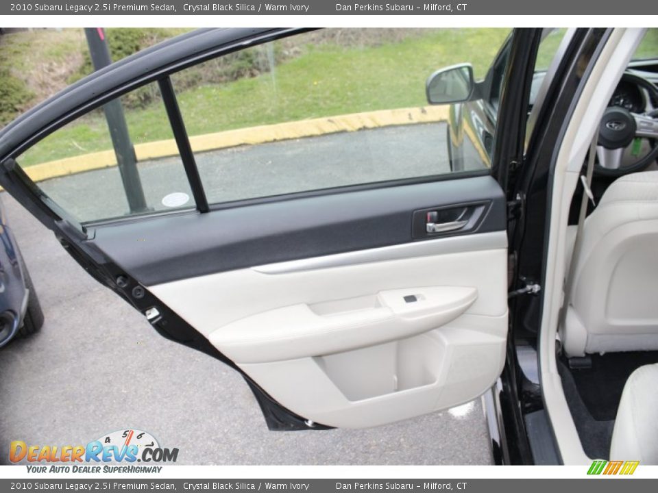 2010 Subaru Legacy 2.5i Premium Sedan Crystal Black Silica / Warm Ivory Photo #23
