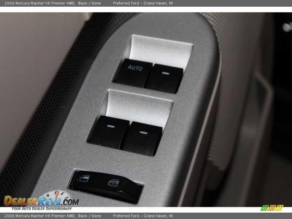 2009 Mercury Mariner V6 Premier 4WD Black / Stone Photo #32
