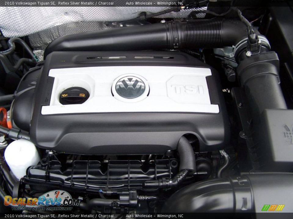 2010 Volkswagen Tiguan SE Reflex Silver Metallic / Charcoal Photo #6