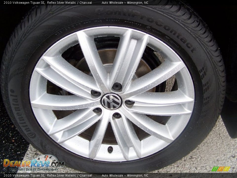 2010 Volkswagen Tiguan SE Reflex Silver Metallic / Charcoal Photo #7
