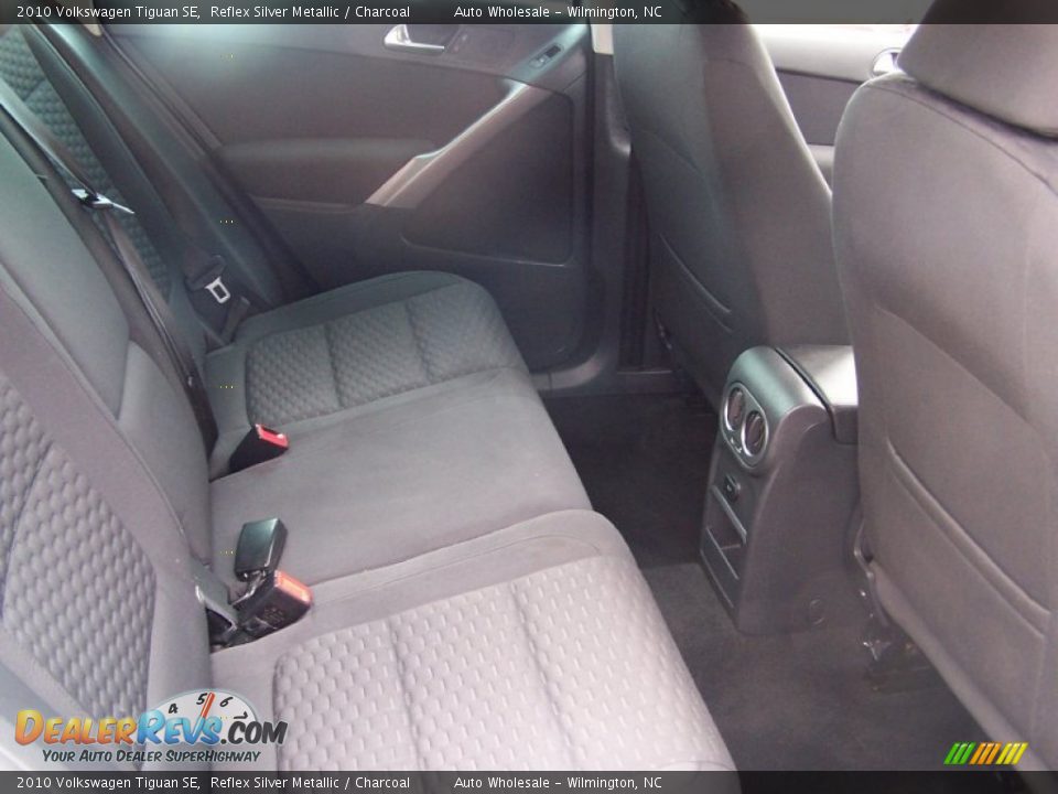 2010 Volkswagen Tiguan SE Reflex Silver Metallic / Charcoal Photo #14
