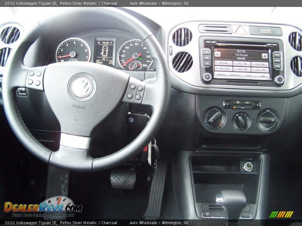 2010 Volkswagen Tiguan SE Reflex Silver Metallic / Charcoal Photo #15