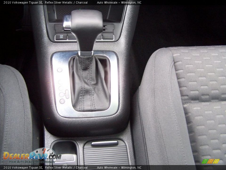2010 Volkswagen Tiguan SE Reflex Silver Metallic / Charcoal Photo #19