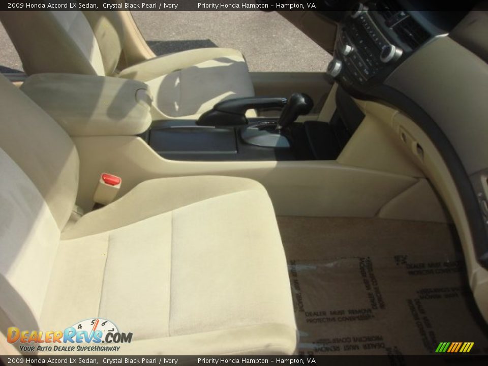 2009 Honda Accord LX Sedan Crystal Black Pearl / Ivory Photo #12