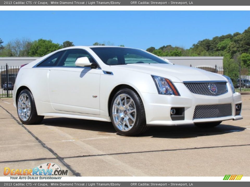 Front 3/4 View of 2013 Cadillac CTS -V Coupe Photo #1