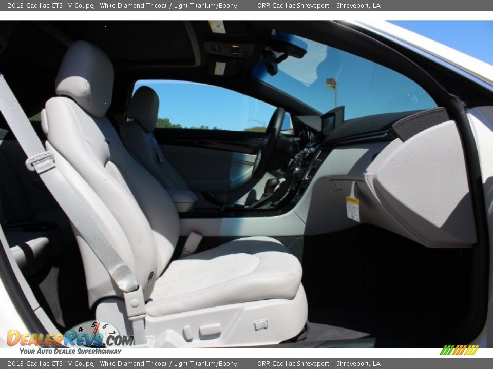 Front Seat of 2013 Cadillac CTS -V Coupe Photo #20