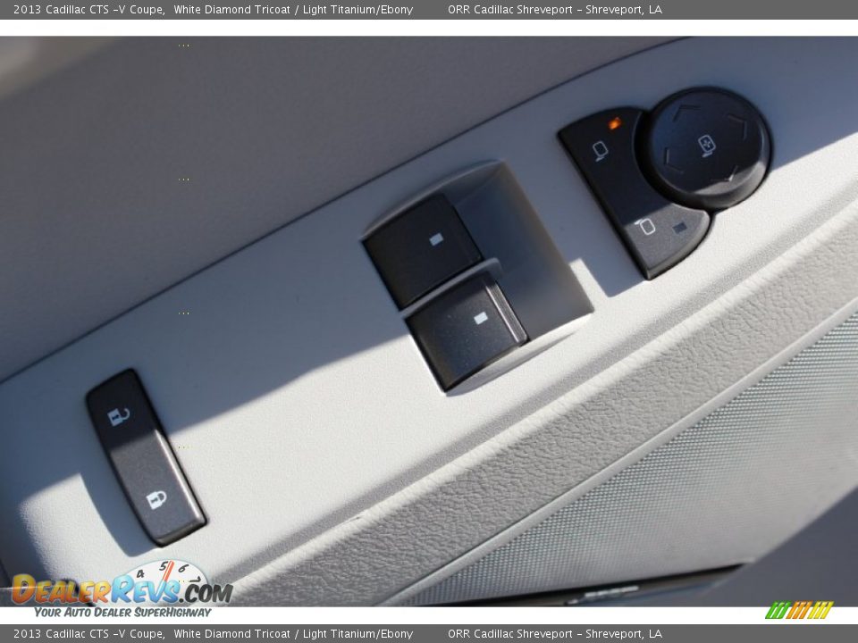 2013 Cadillac CTS -V Coupe White Diamond Tricoat / Light Titanium/Ebony Photo #36