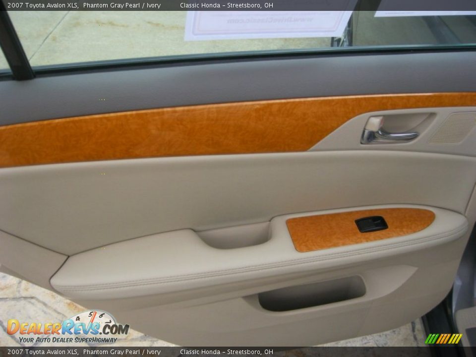 2007 Toyota Avalon XLS Phantom Gray Pearl / Ivory Photo #31