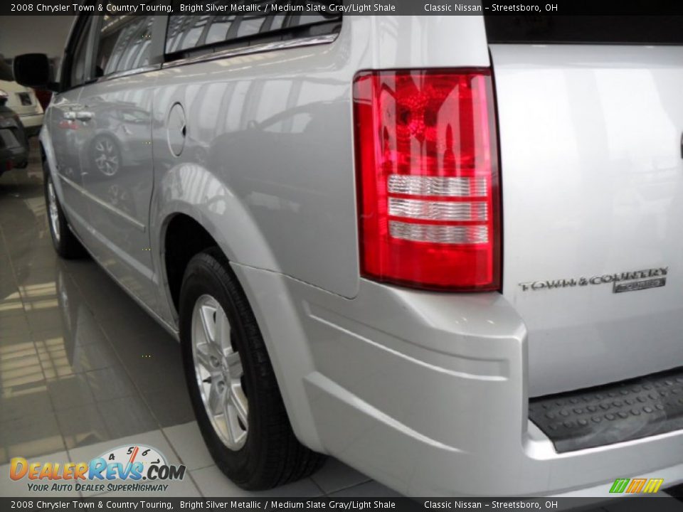 2008 Chrysler Town & Country Touring Bright Silver Metallic / Medium Slate Gray/Light Shale Photo #9