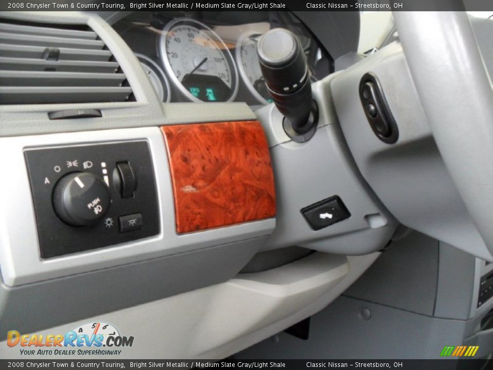 2008 Chrysler Town & Country Touring Bright Silver Metallic / Medium Slate Gray/Light Shale Photo #13