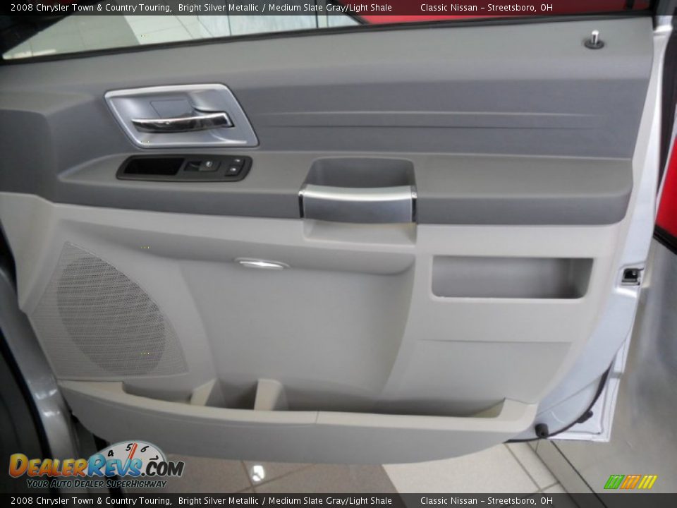 2008 Chrysler Town & Country Touring Bright Silver Metallic / Medium Slate Gray/Light Shale Photo #18
