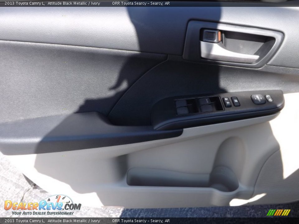 2013 Toyota Camry L Attitude Black Metallic / Ivory Photo #15