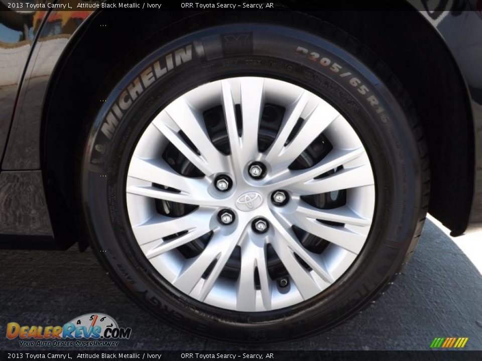 2013 Toyota Camry L Attitude Black Metallic / Ivory Photo #19